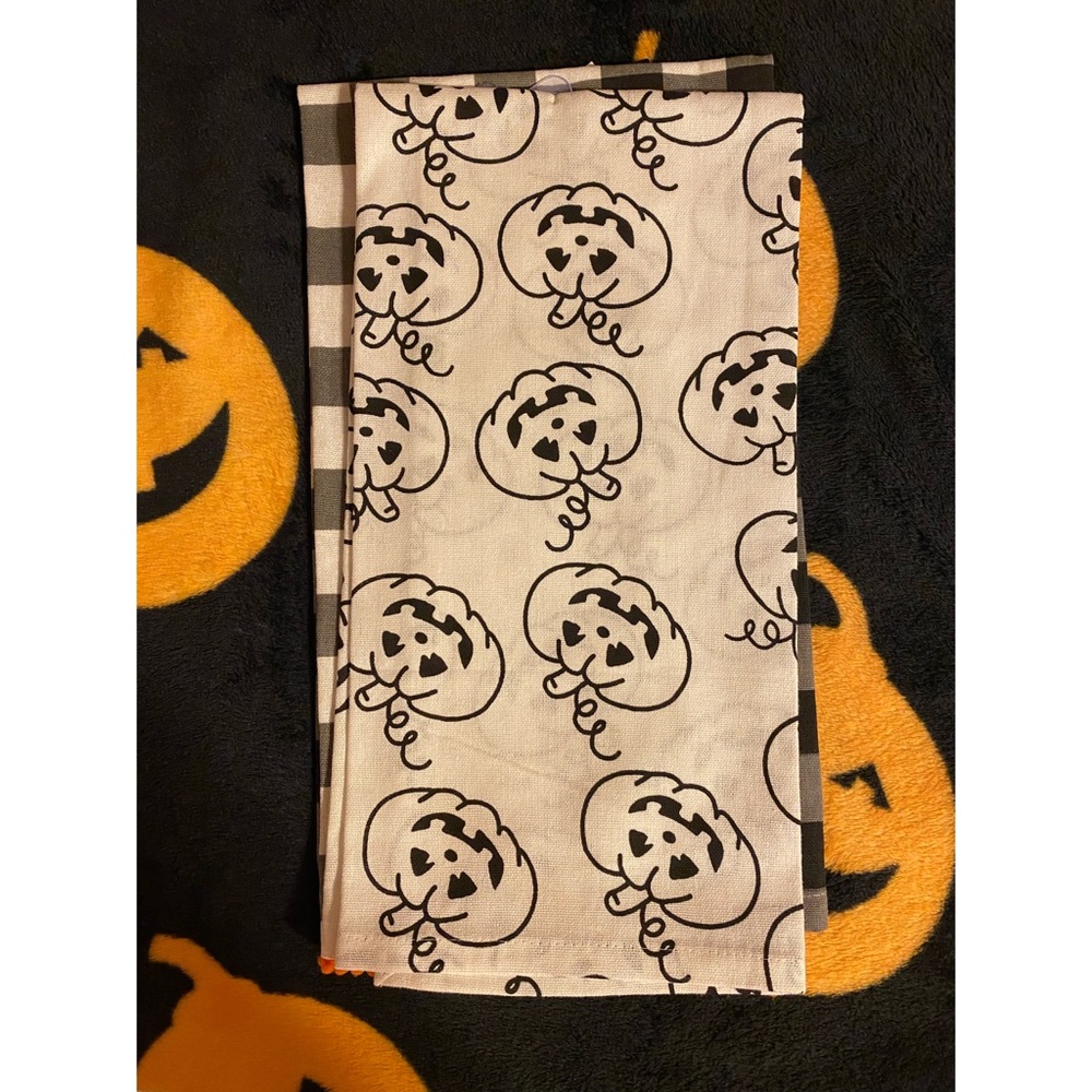 NWT - Halloween Kitchen Towels
